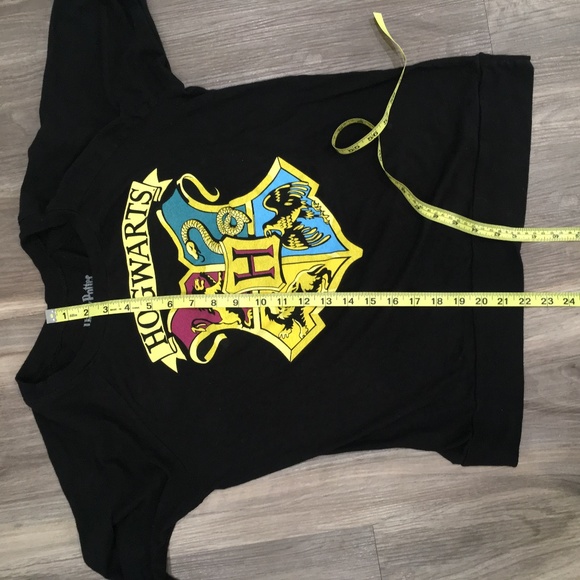 *SOLD* Harry Potter Long Sleeve Graphic Tee Large - Picture 5 of 6